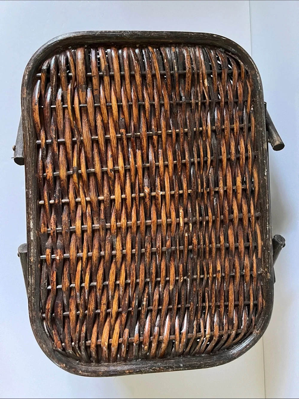 Vintage Woven Wicker Picnic Basket with Folding Bamboo Handles